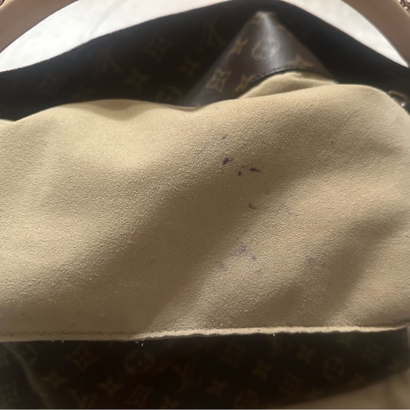 Louis Vuitton Artsy - Picture 9 of 16